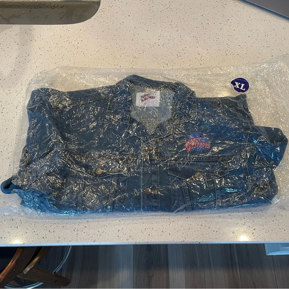 Vintage Planet Hollywood Denim Jacket - Picture 4 of 11